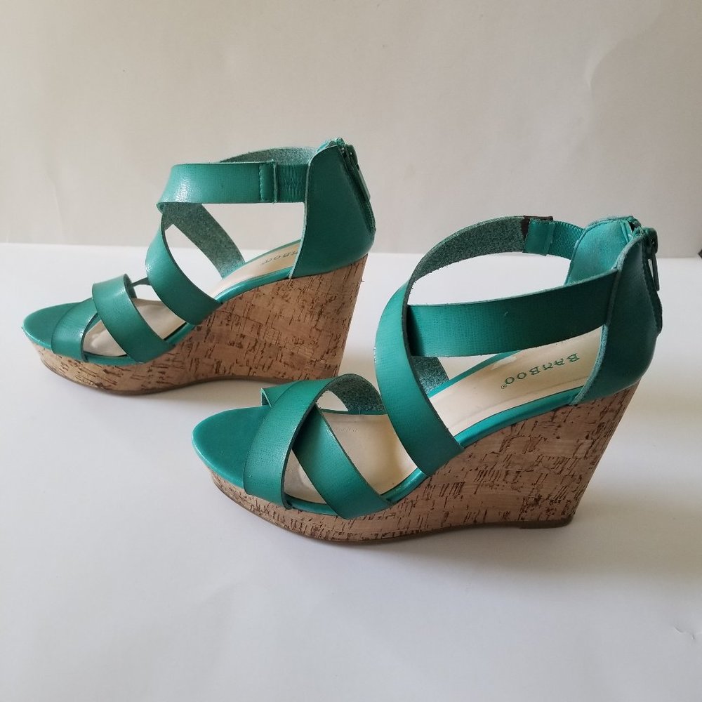 Bamboo Sea Green leather Crisscross Strappy Cork Wedge Sandals size 8